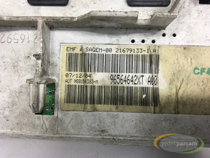 Ankara Icindeki Peugeot 206 Radyo Teyp Kumanda Kolu Satildi Letgo